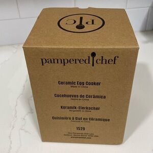 Pampered Chef ceramic egg cooker - new in box